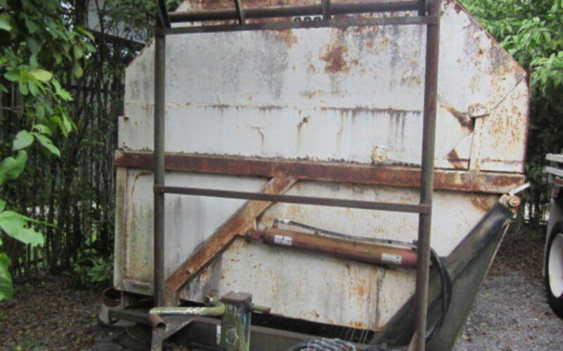 4-Compartment Recycling Trailer 6