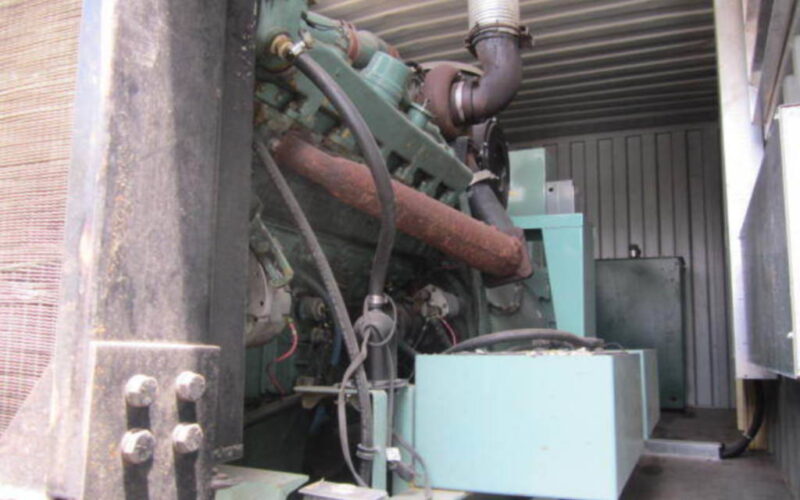 CATERPILLAR Generator 275 KW 12