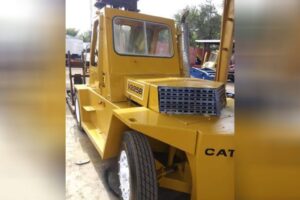 CATERPILLAR v225b 4