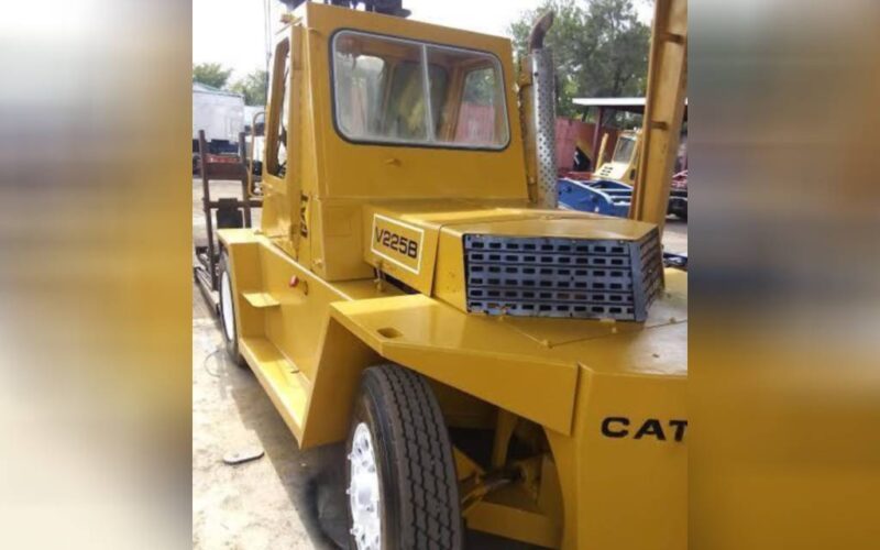 CATERPILLAR v225b 4