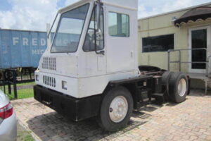 KALMAR Model 30 Yard Mule 1