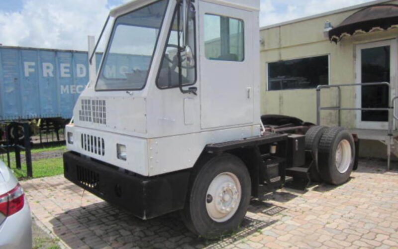 KALMAR Model 30 Yard Mule 1