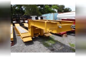 A PLUS 40 Ton Detachable Lowboy 1