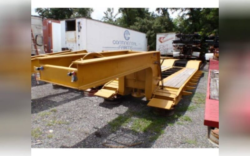 A PLUS 40 Ton Detachable Lowboy 3