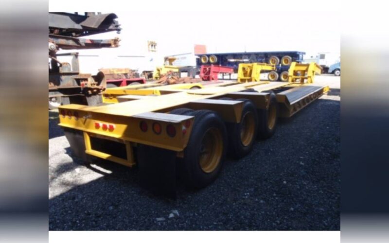 A PLUS 60 Ton Detachable Lowboy 3