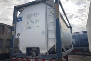 a plus ISO 6500 Gallons Tanker Trailer 1