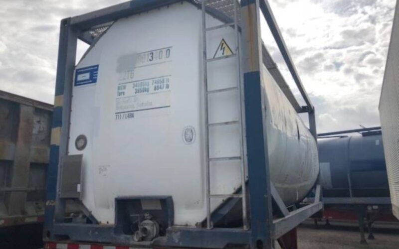 a plus ISO 6500 Gallons Tanker Trailer 1