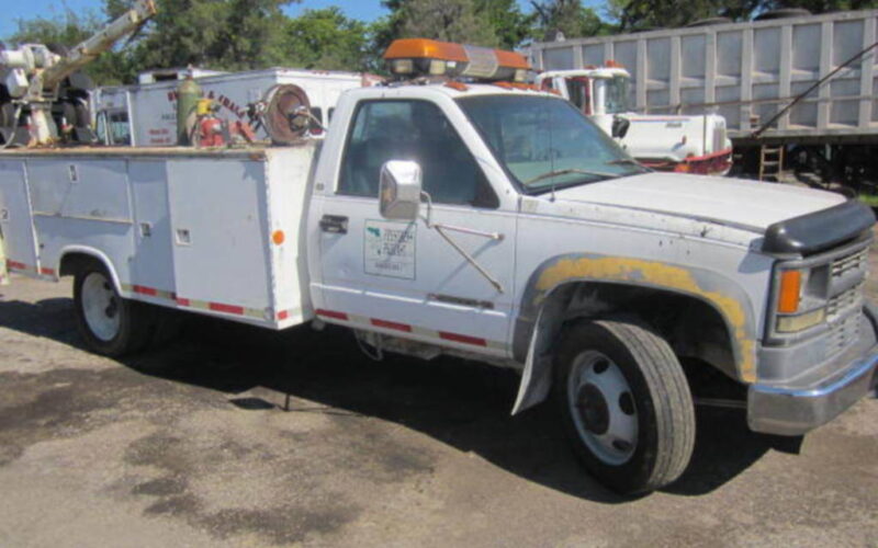 chevy C3500 HD Service Truck 3